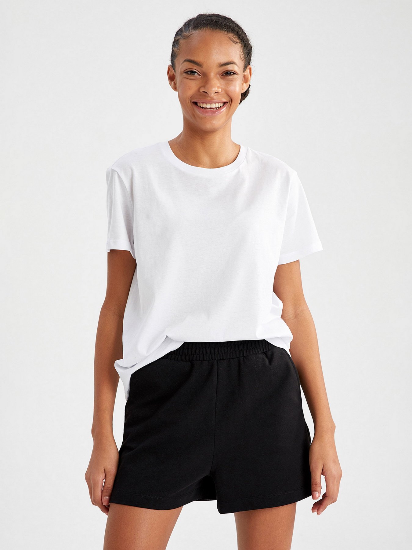 Повсякденні шорти DeFacto модель U3357AZ-BK81 Фото