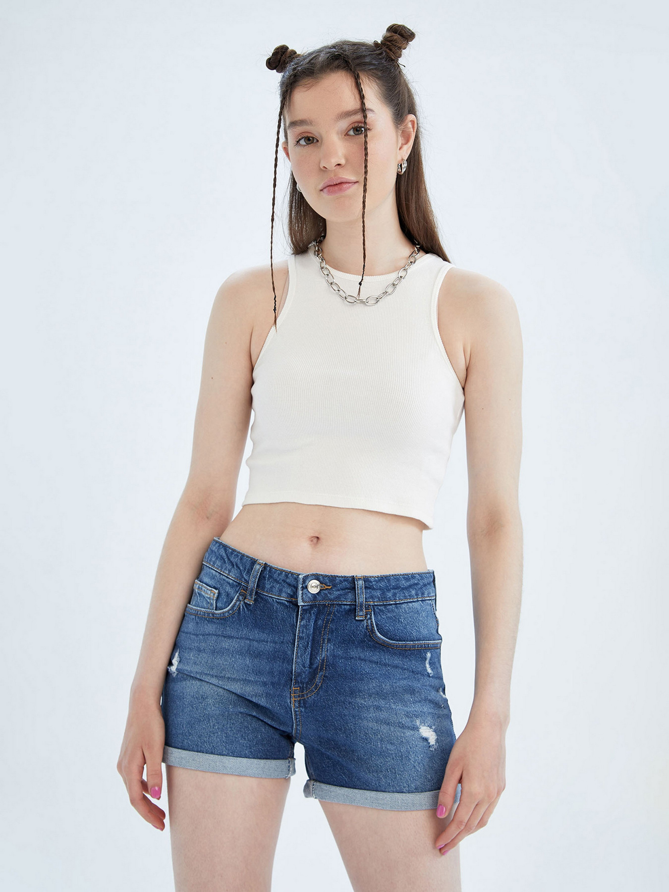 Джинсові шорти DeFacto модель X3505AZ-NM34 Джинсові шорти DeFacto модель X3505AZ-NM34 Фото