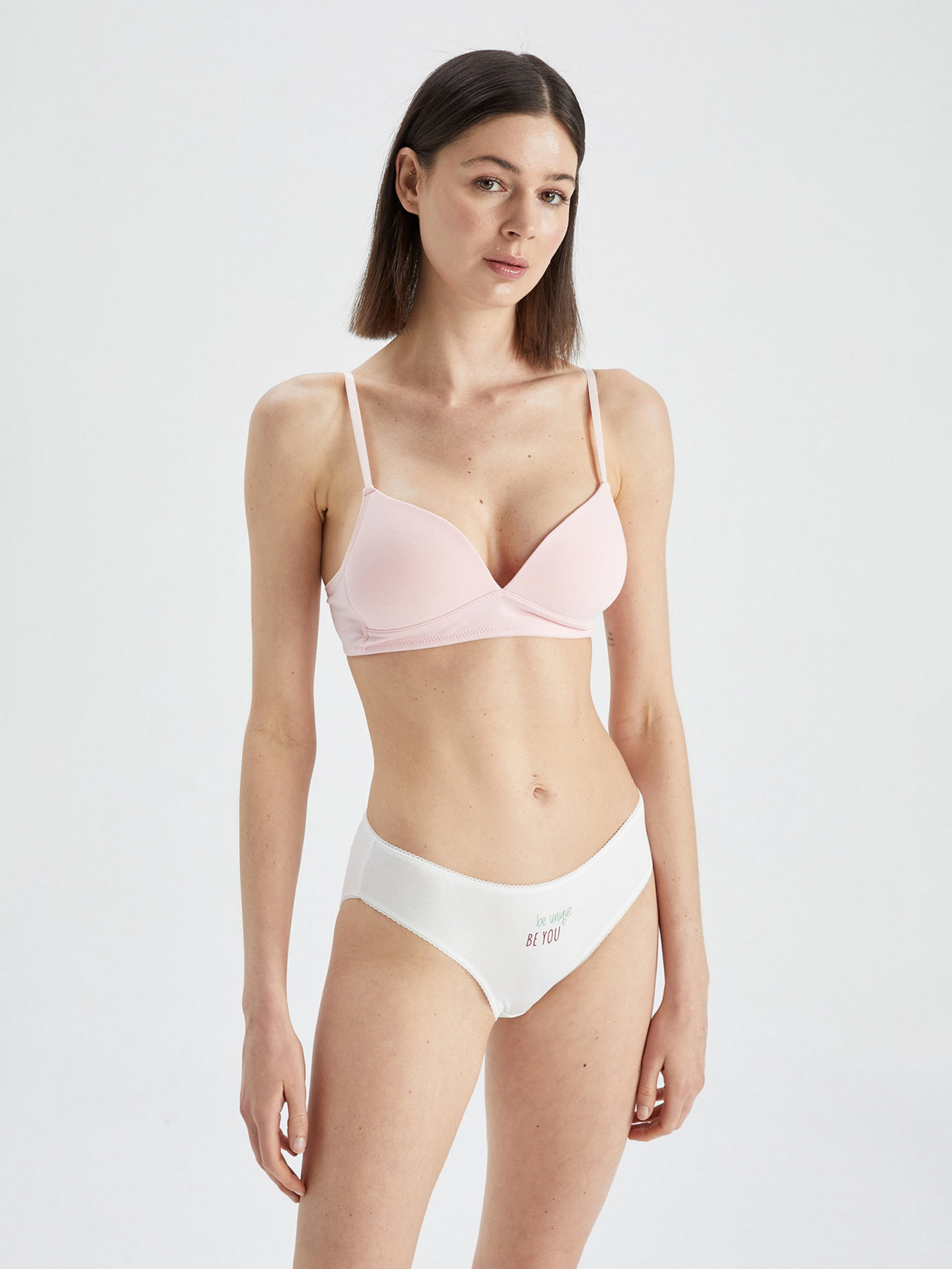 Набор трусов DeFacto Thong модель Y0933AZ-PN75 Фото