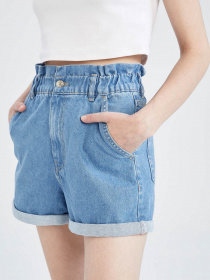 Джинсові шорти DeFacto Center Vee Tee модель X6847AZ-NM28 Джинсові шорти DeFacto Center Vee Tee модель X6847AZ-NM28 Фото