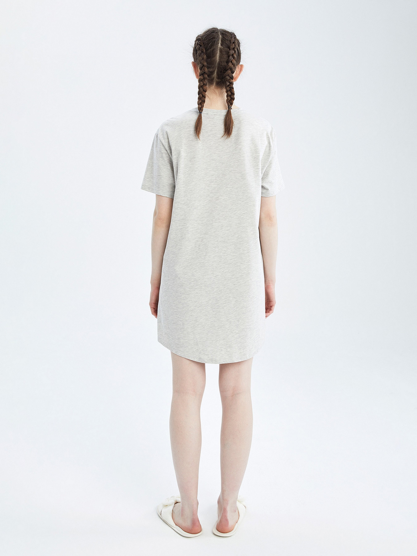 Нічна сорочка DeFacto модель Y0900AZ-GR93 Нічна сорочка DeFacto модель Y0900AZ-GR93 Фото