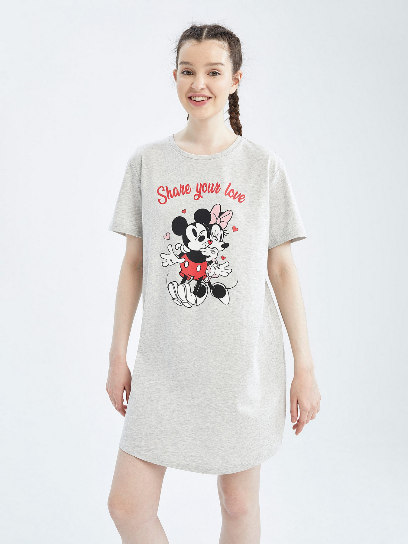 Нічна сорочка DeFacto модель Y0900AZ-GR93 Нічна сорочка DeFacto модель Y0900AZ-GR93 Фото