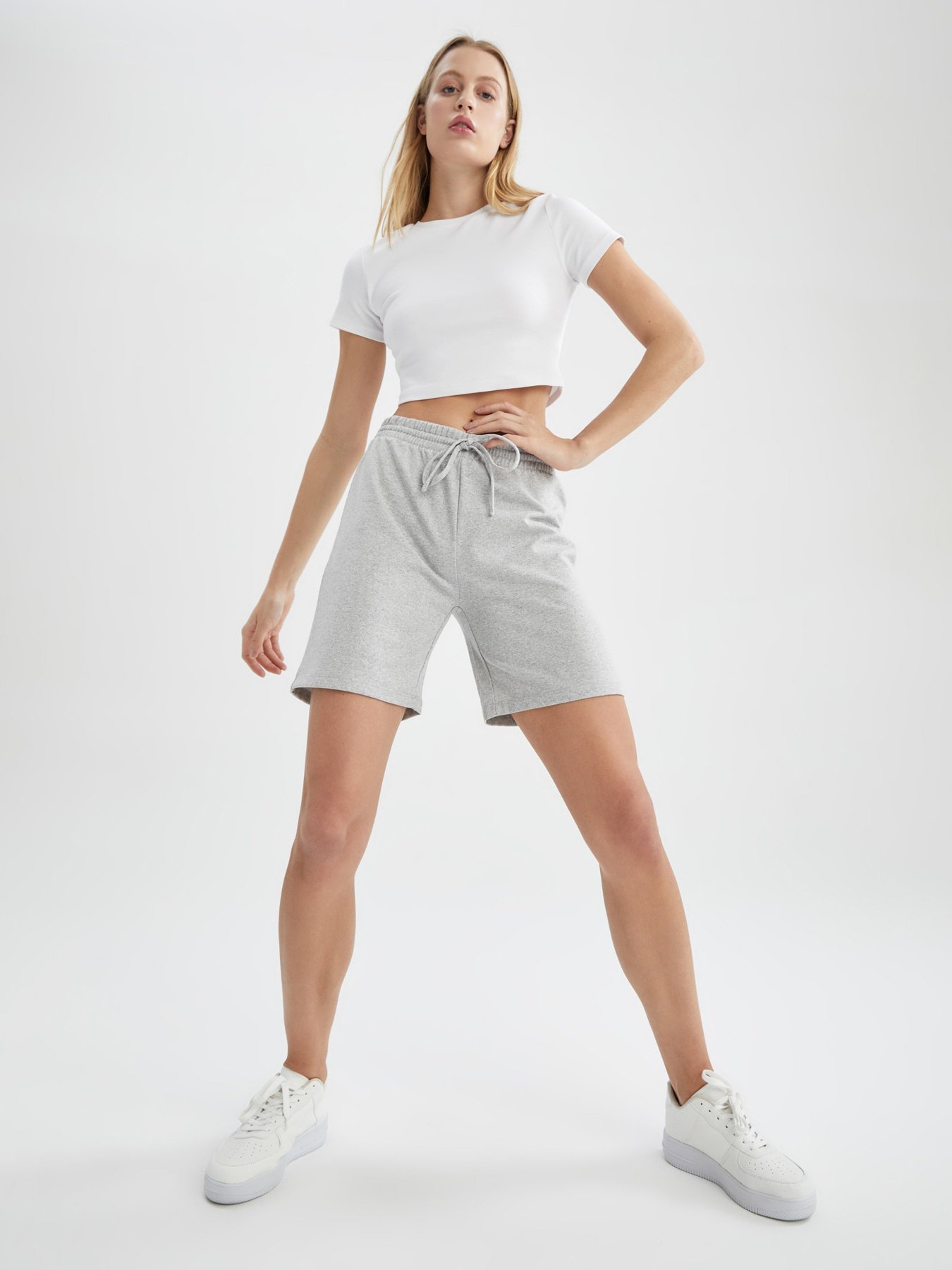 Повсякденні шорти DeFacto модель U4570AZ-GR210 Фото