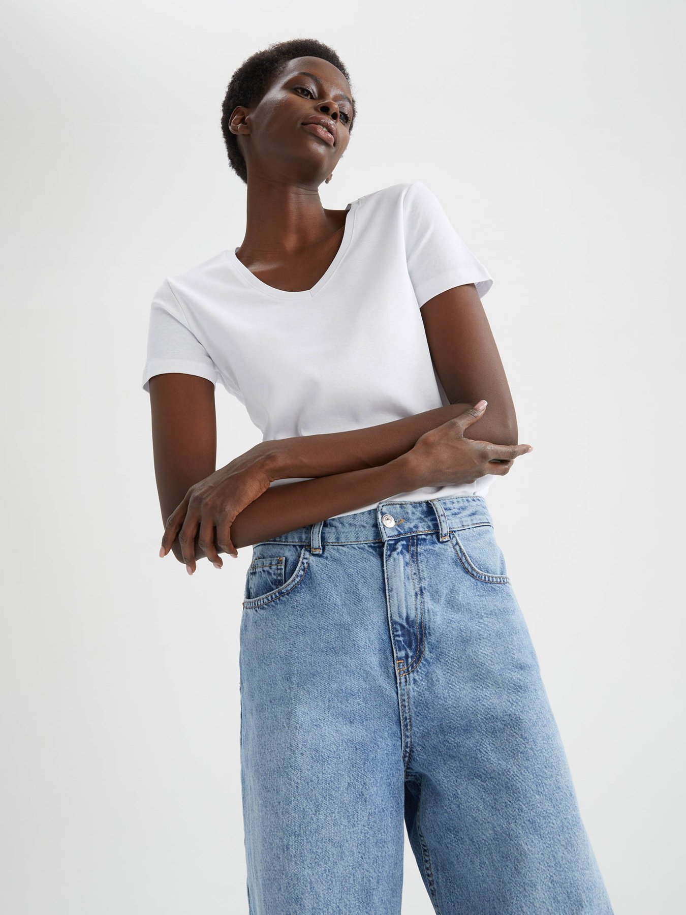 Футболка DeFacto модель I1080AZ-WT34 Фото