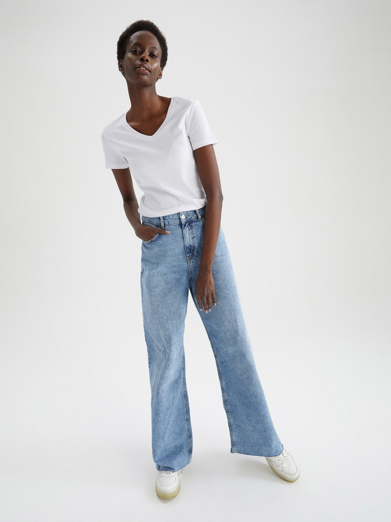 Футболка DeFacto модель I1080AZ-WT34 Фото