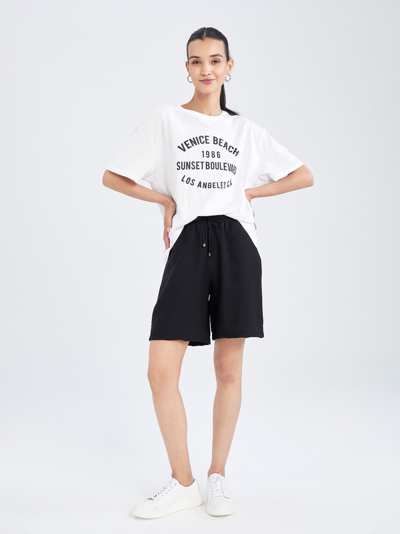 Повсякденні шорти DeFacto модель Y2778AZ-BK81 Фото