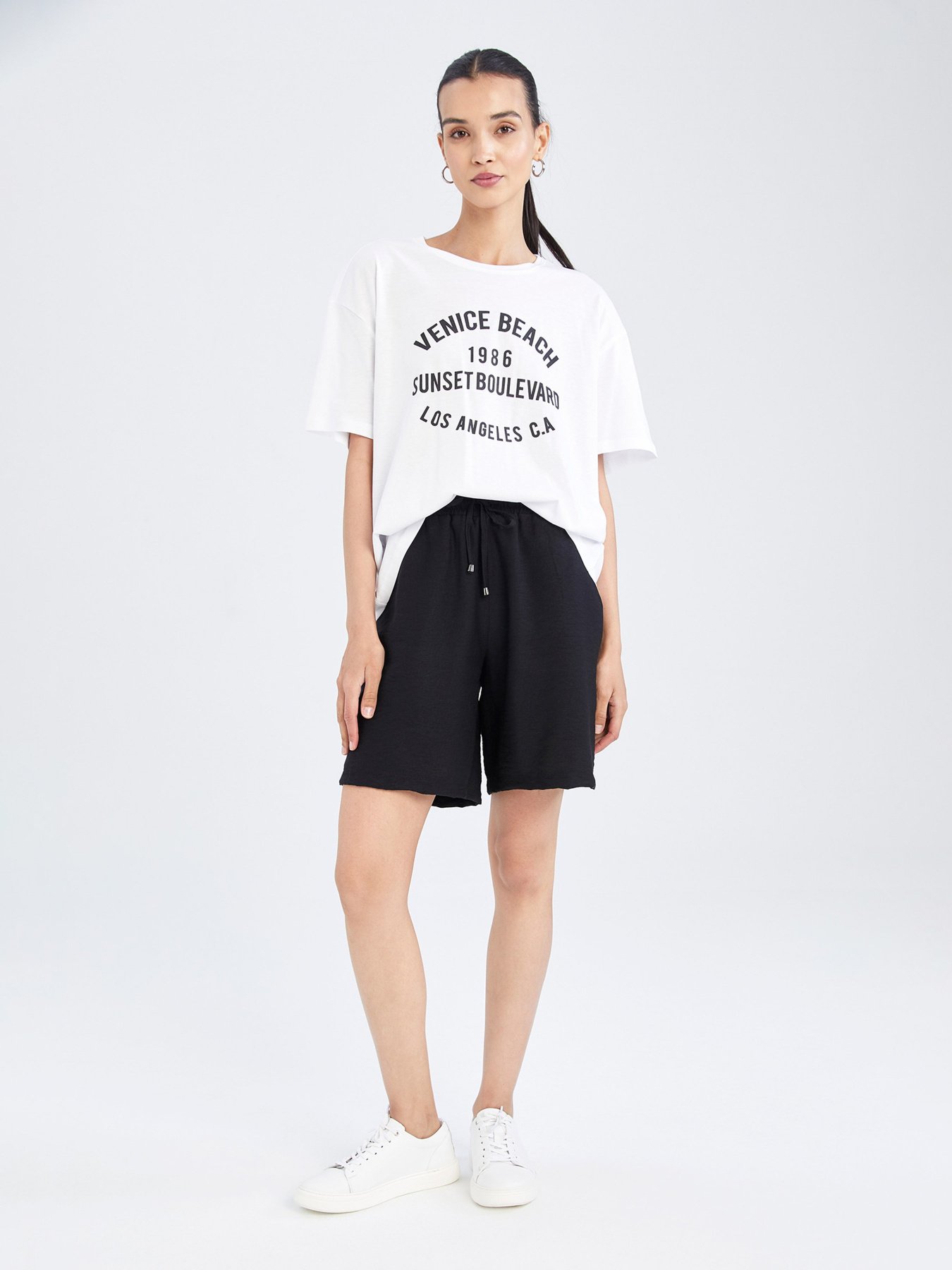 Повсякденні шорти DeFacto модель Y2778AZ-BK81 Фото