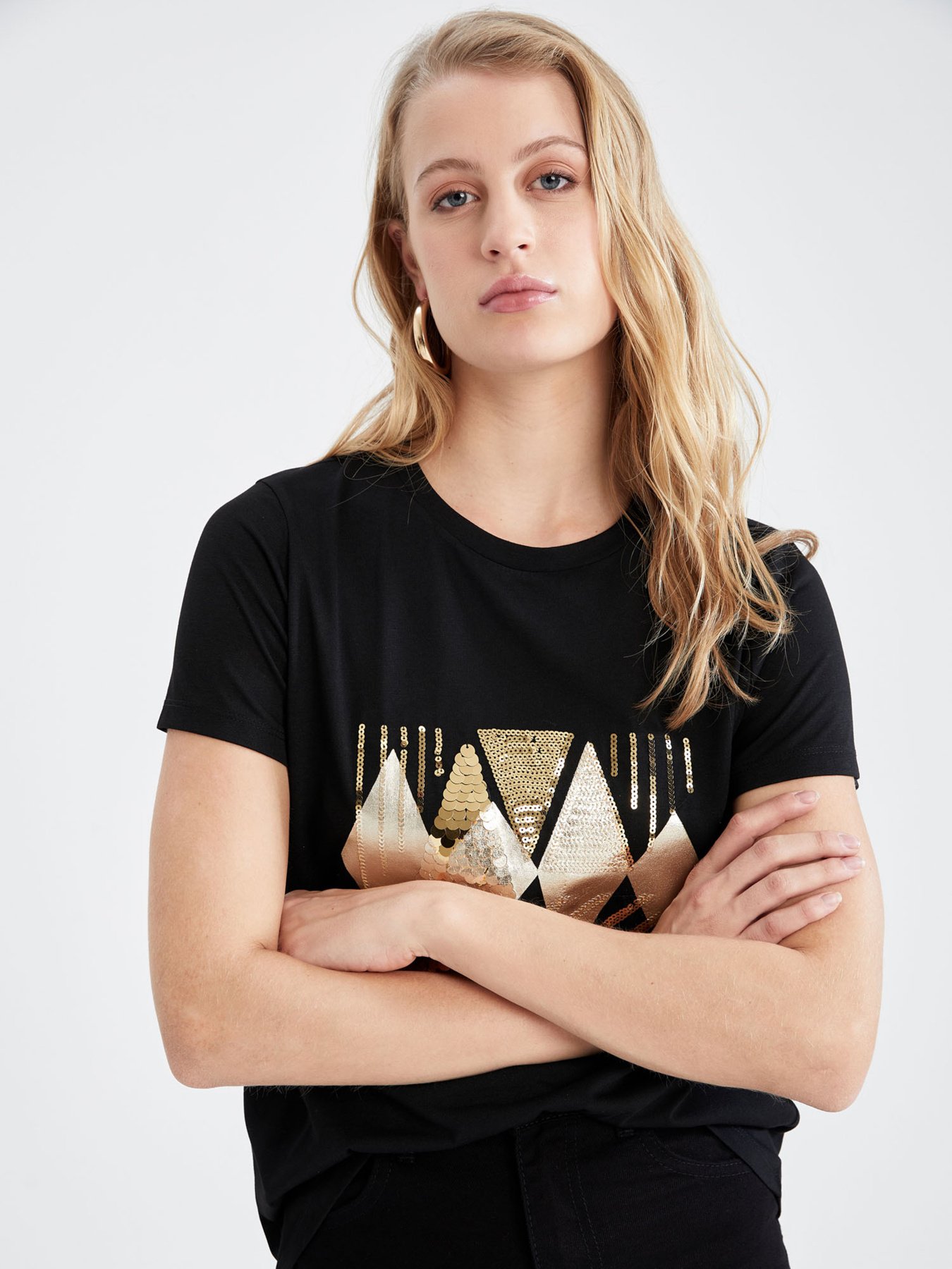 Футболка DeFacto модель X3532AZ-BK81 Фото