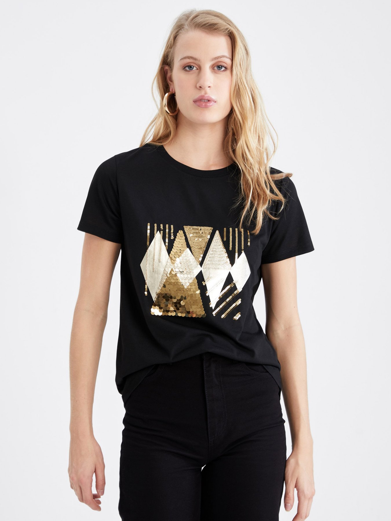 Футболка DeFacto модель X3532AZ-BK81 Фото