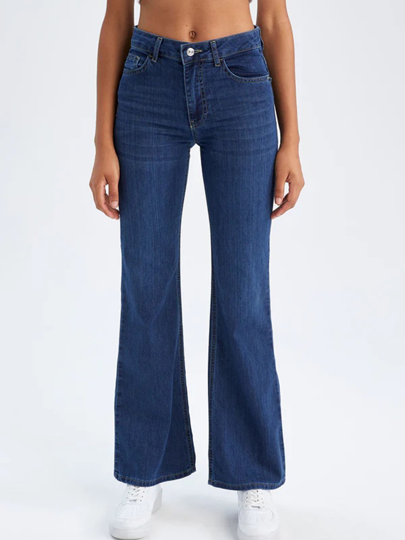 Расклешенные джинсы DeFacto модель Y4342AZ-NM28 Фото