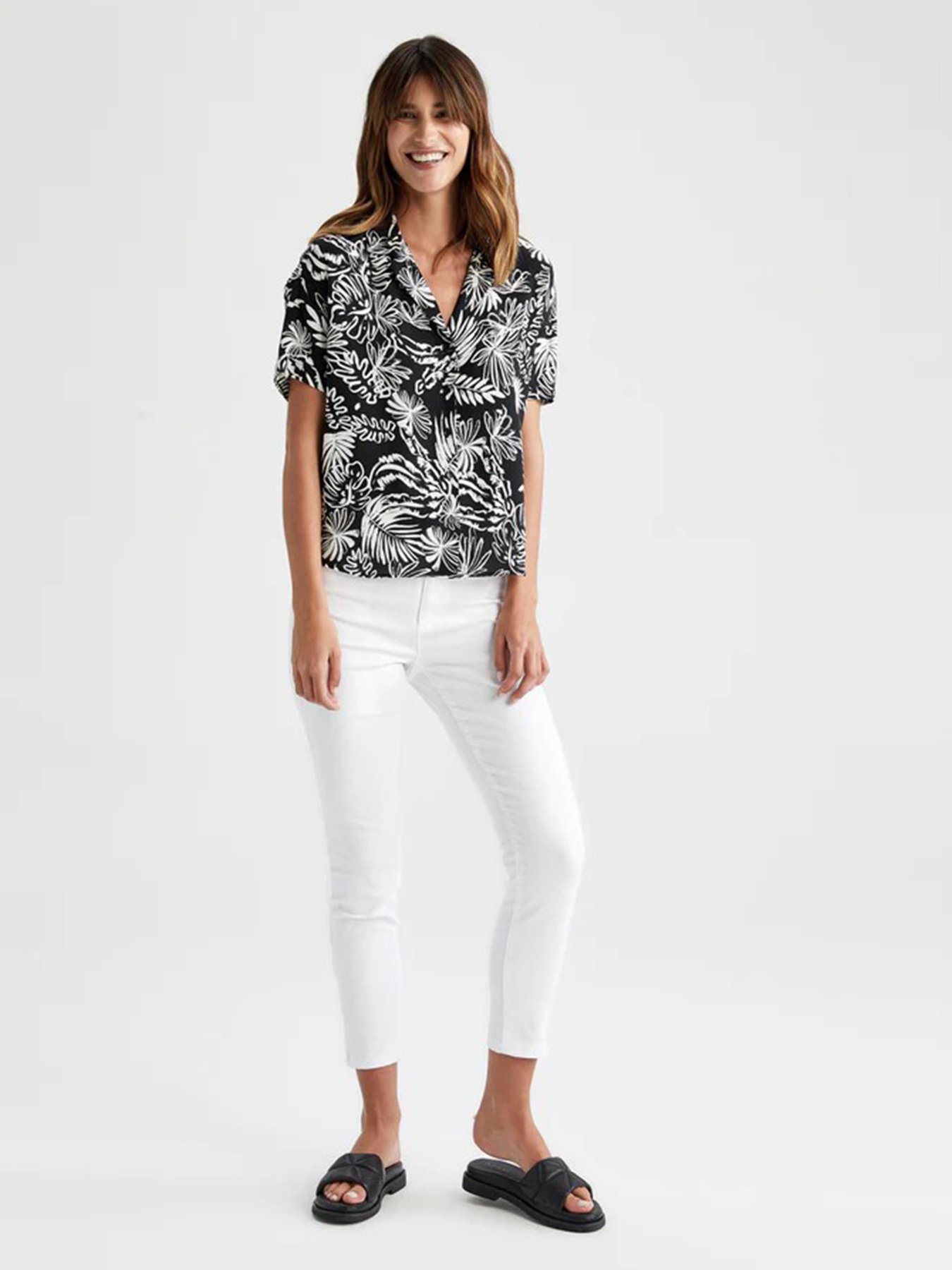 Блуза DeFacto модель X6680AZ-BK81 Блуза DeFacto модель X6680AZ-BK81 Фото