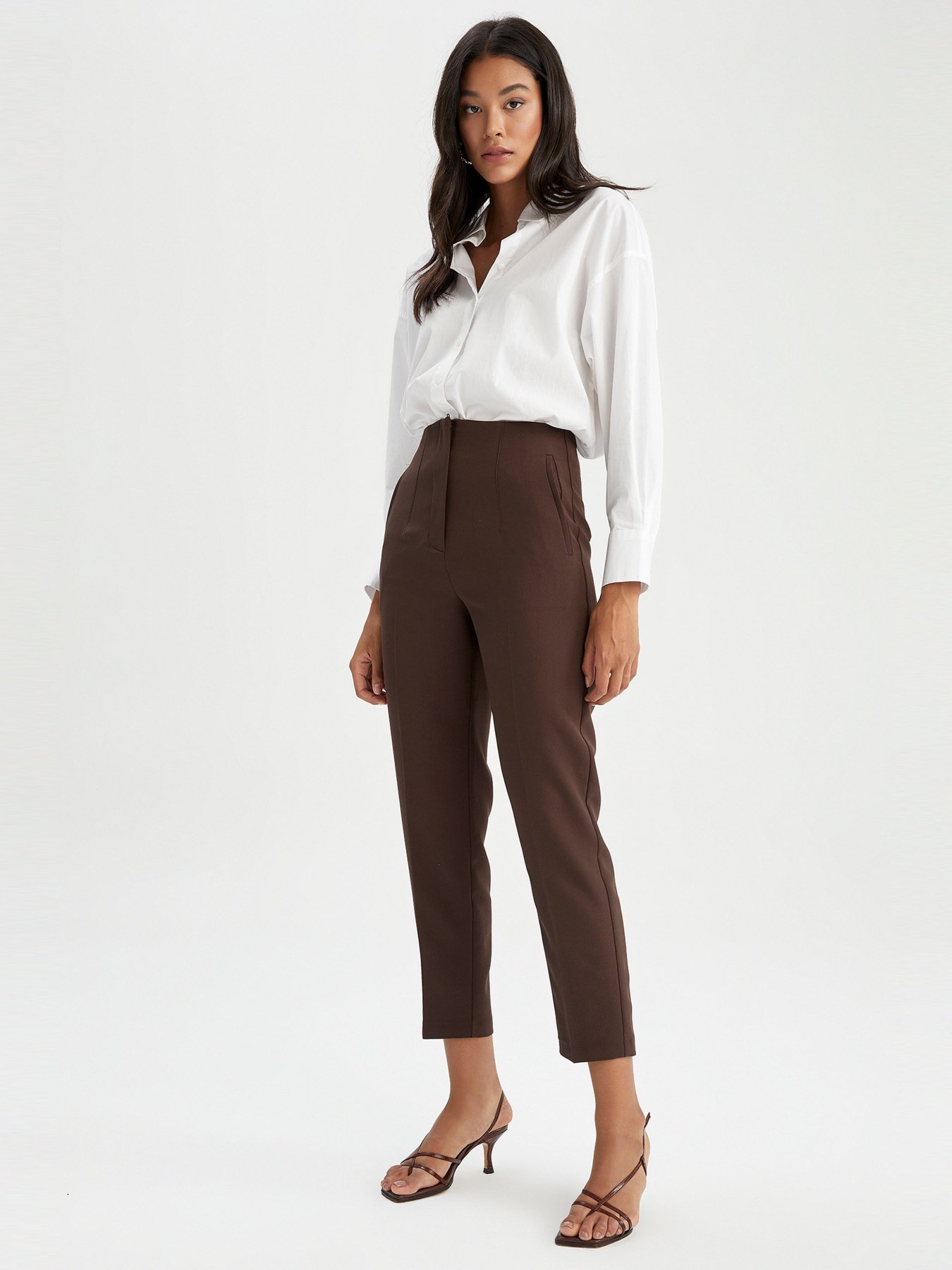 Классические штаны DeFacto модель W9757AZ-BN192 Фото