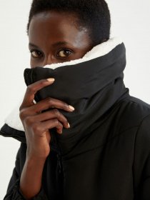 Зимова куртка DeFacto модель X7033AZ-BK27 Фото