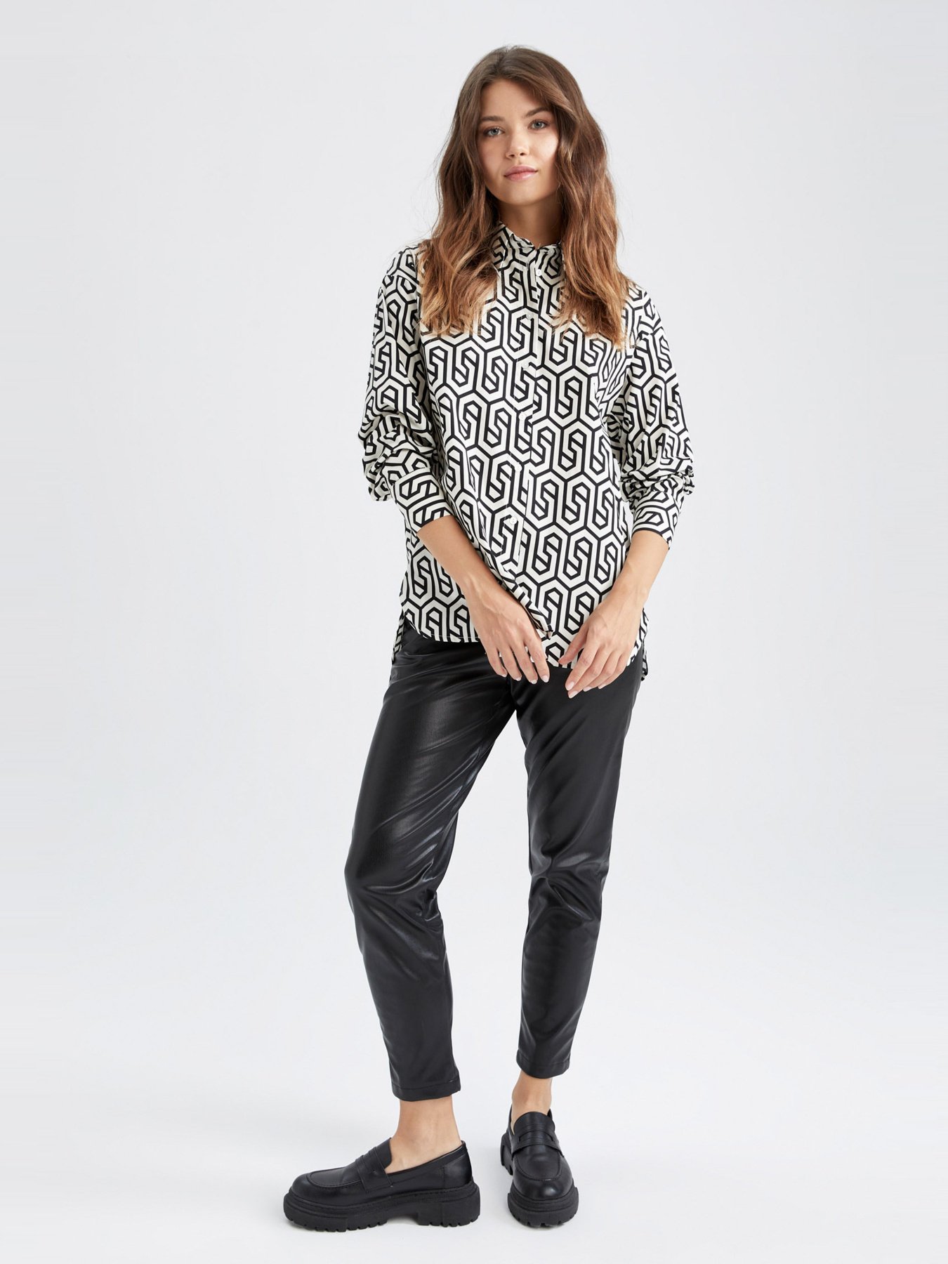 Штани повсякденні DeFacto модель V8910AZ-BK27 Фото