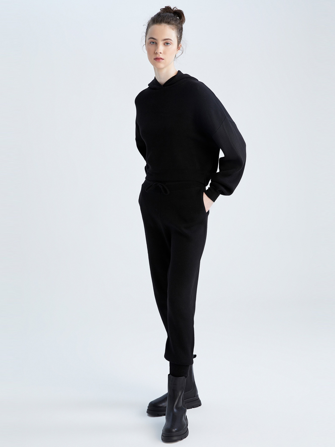 Джоггеры DeFacto модель R1701AZ-BK27 Фото