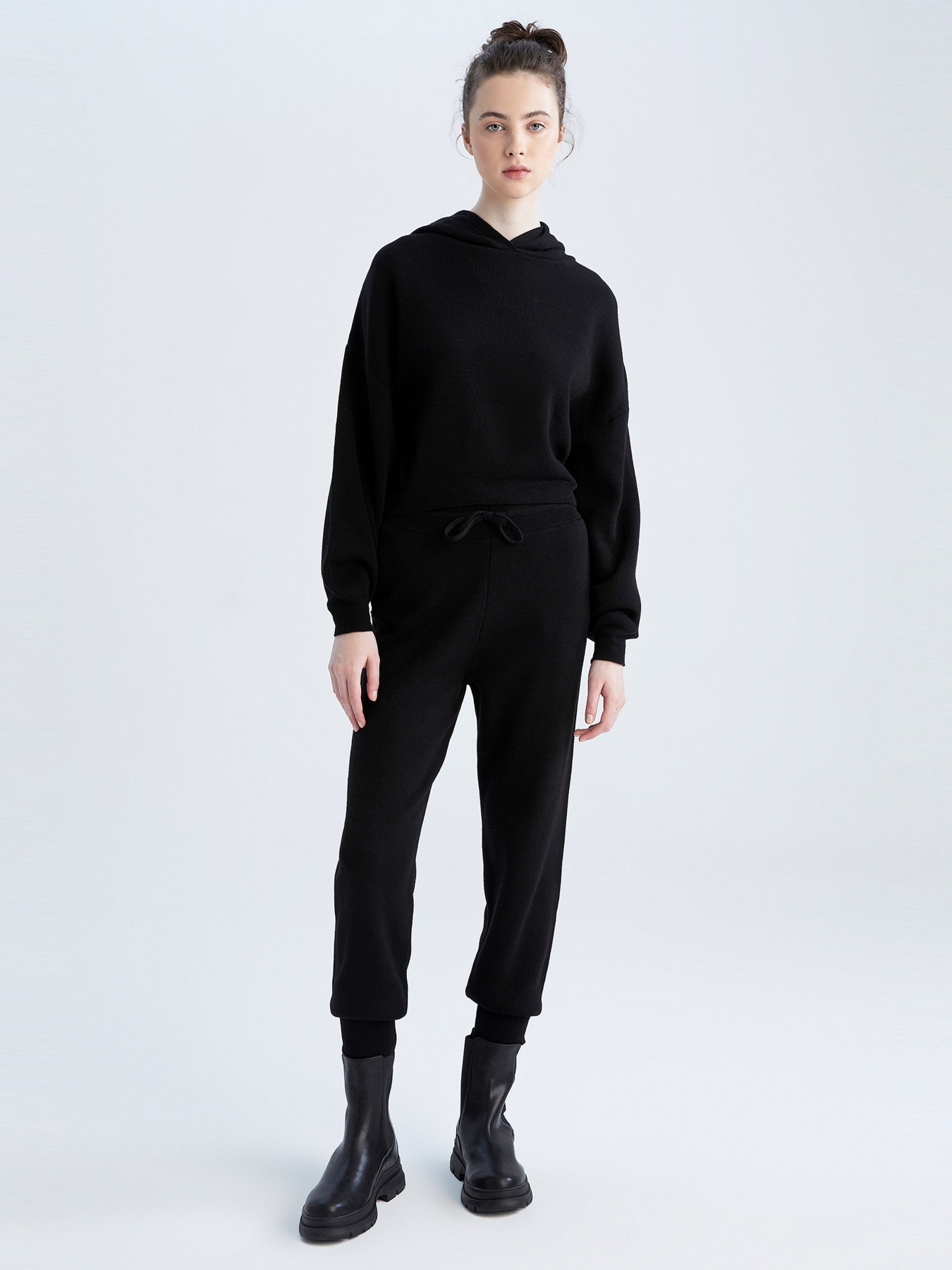 Джоггеры DeFacto модель R1701AZ-BK27 Фото