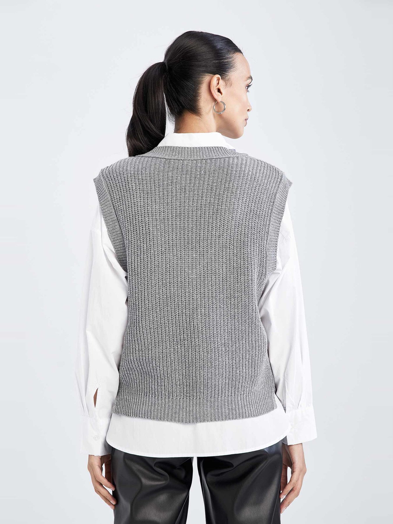 Жилет DeFacto модель U8132AZ-GR77 Жилет DeFacto модель U8132AZ-GR77 Фото