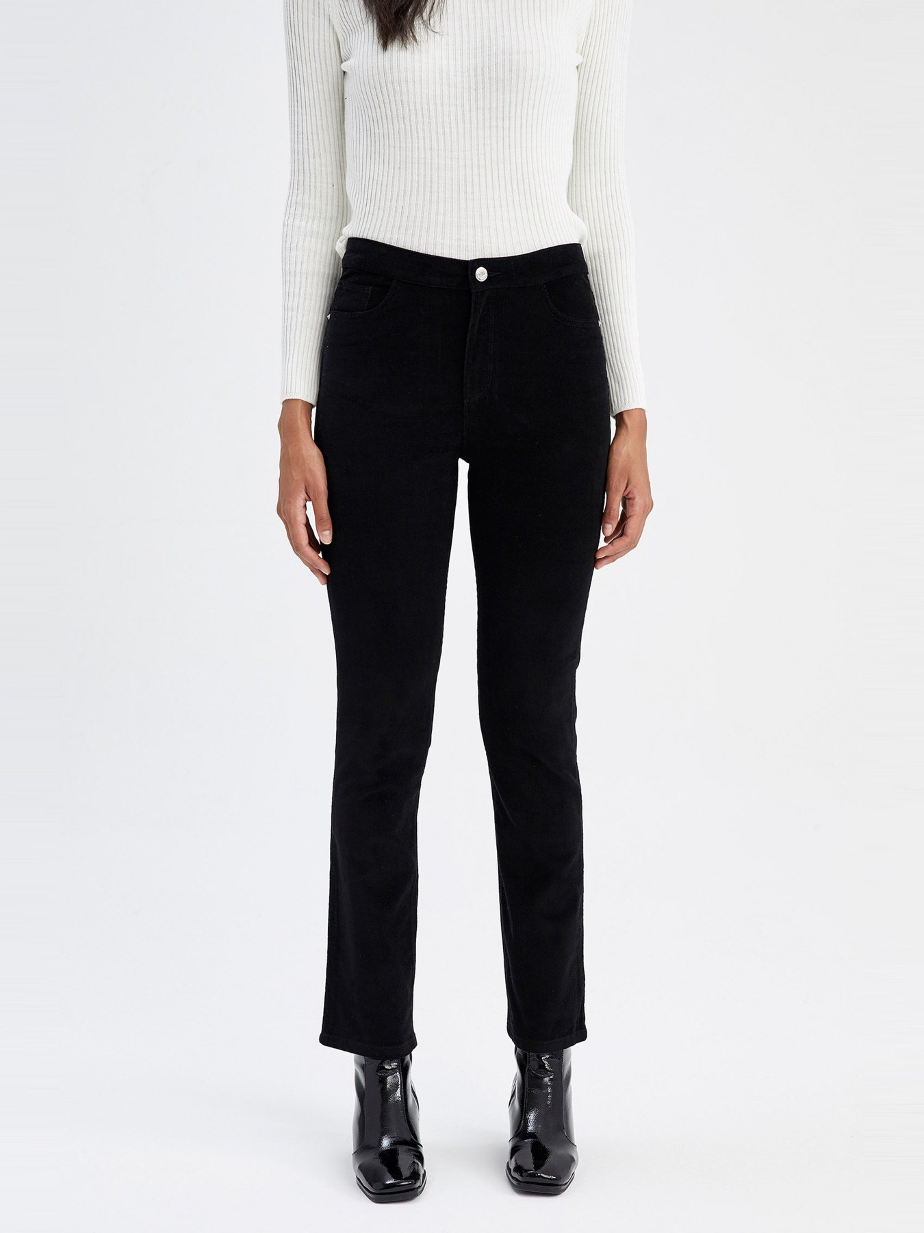 Зауженные джинсы DeFacto модель S0611AZ-BK27 Фото