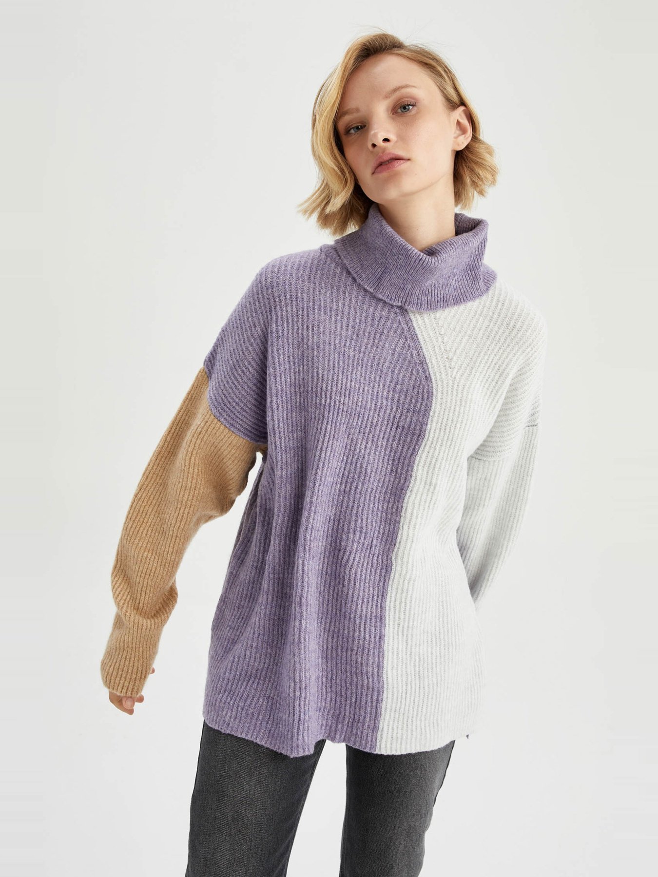 Свитер DeFacto модель U8689AZ-PR46 Фото