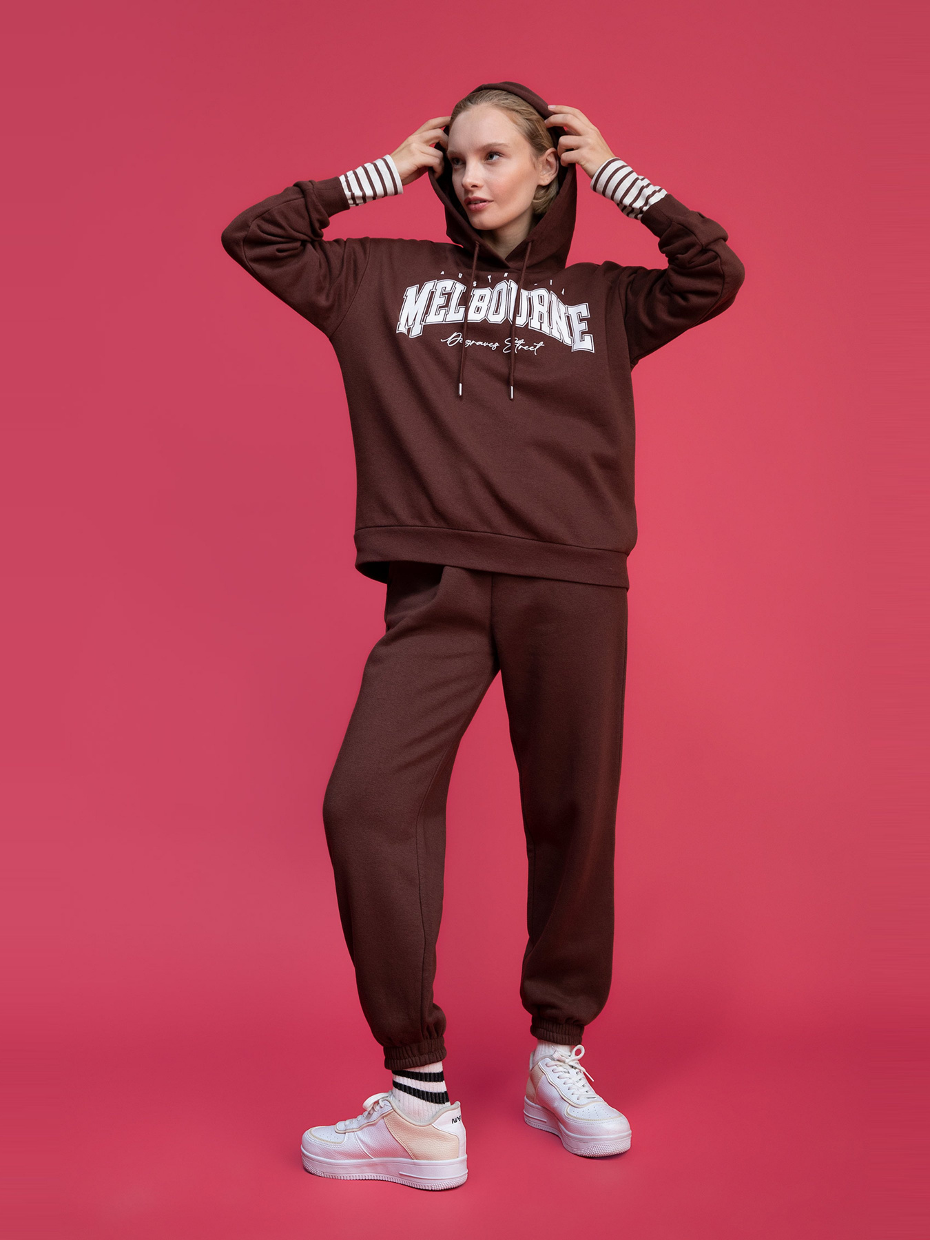 Джогери DeFacto модель V2700AZ-BN506 Фото