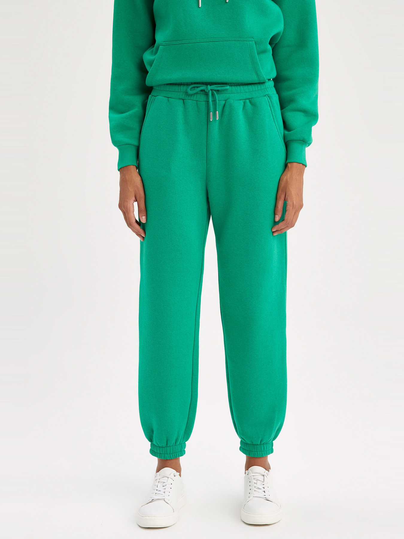 Джоггеры DeFacto модель V2700AZ-GN48 Фото