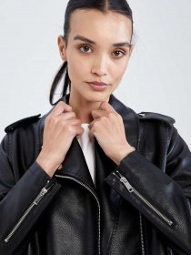 Шкіряна куртка DeFacto модель W6065AZ-BK27 Фото