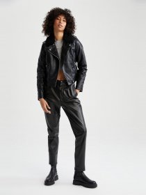Шкіряна куртка DeFacto модель W6066AZ-BK27 Фото