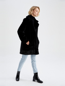 Шуба DeFacto модель X2186AZ-BK27 Шуба DeFacto модель X2186AZ-BK27 Фото