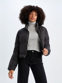 Демісезонна куртка DeFacto модель X4598AZ-BK27 Фото