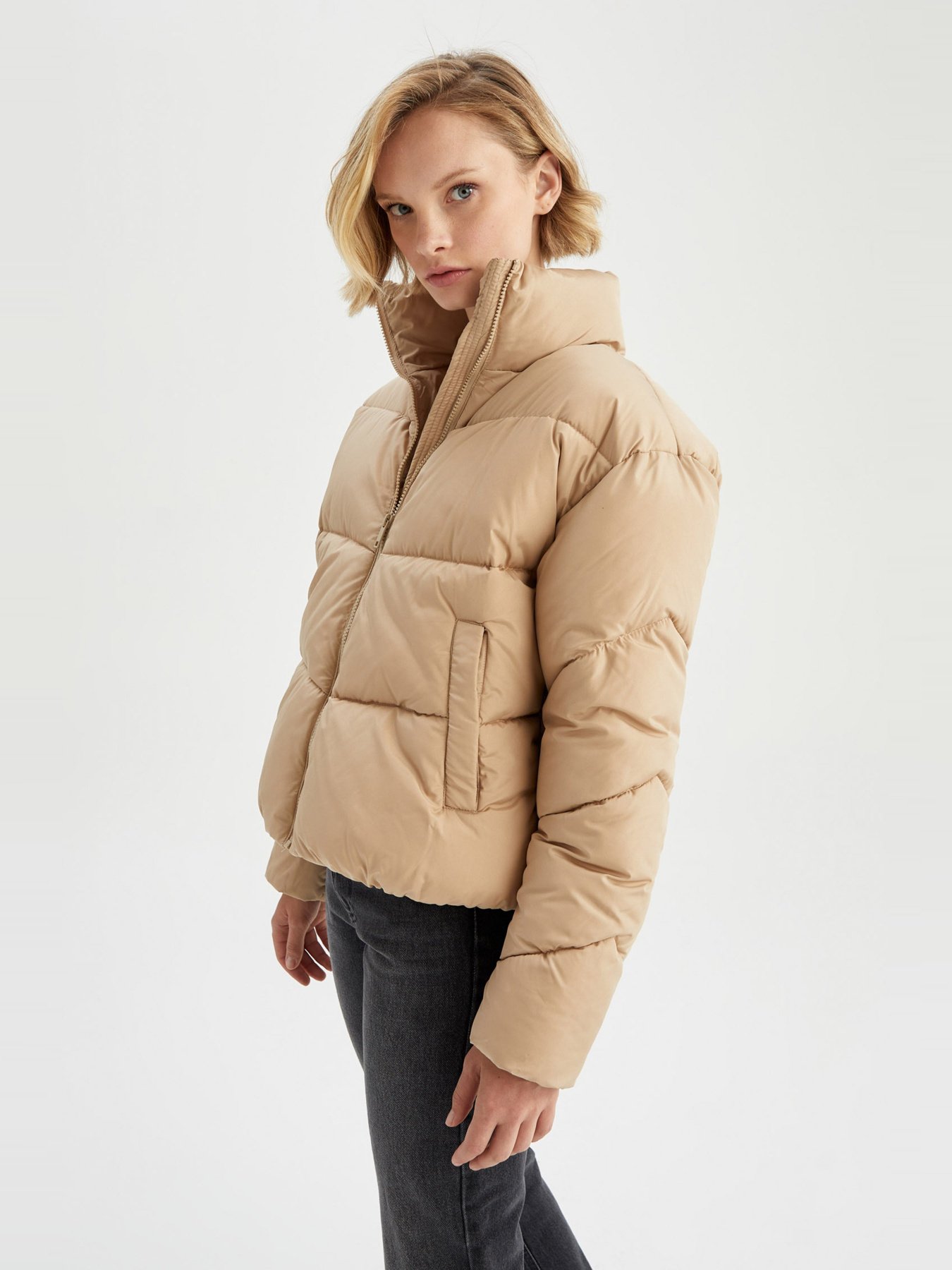 Демісезонна куртка DeFacto модель X7030AZ-BN67 Фото