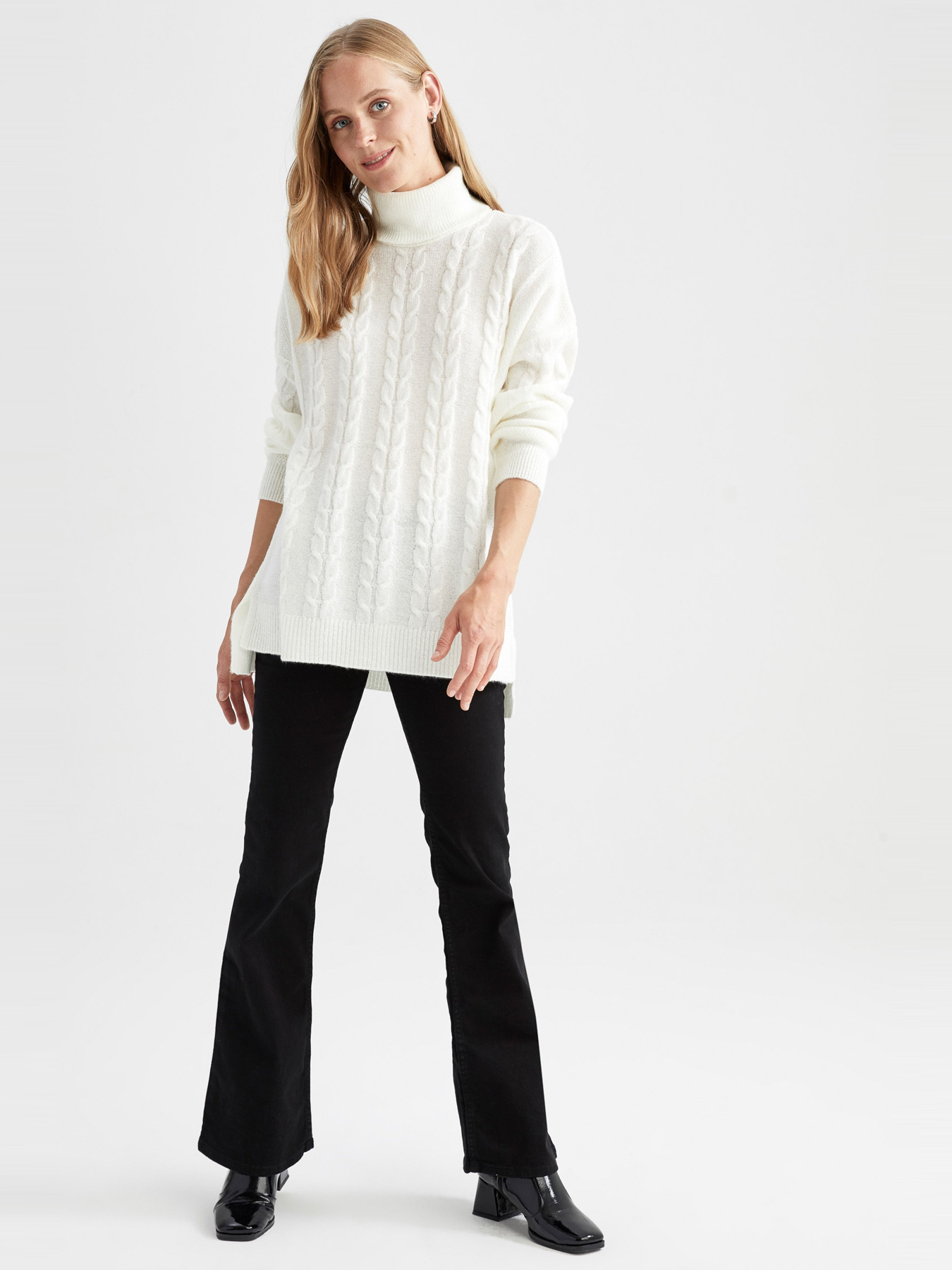 Свитер DeFacto модель X7725AZ-ER99 Фото