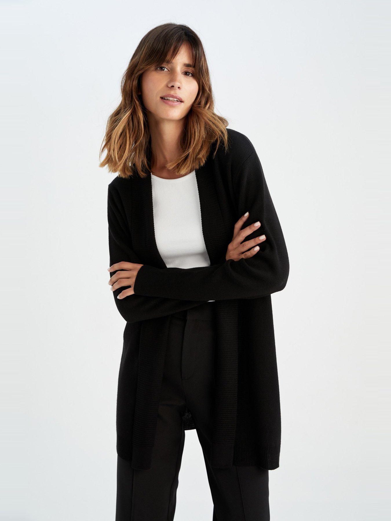 Кардиган DeFacto модель Y1578AZ-BK27 Кардиган DeFacto модель Y1578AZ-BK27 Фото