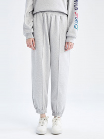 Джогери DeFacto модель Y5407AZ-GR210 Джогери DeFacto модель Y5407AZ-GR210 Фото