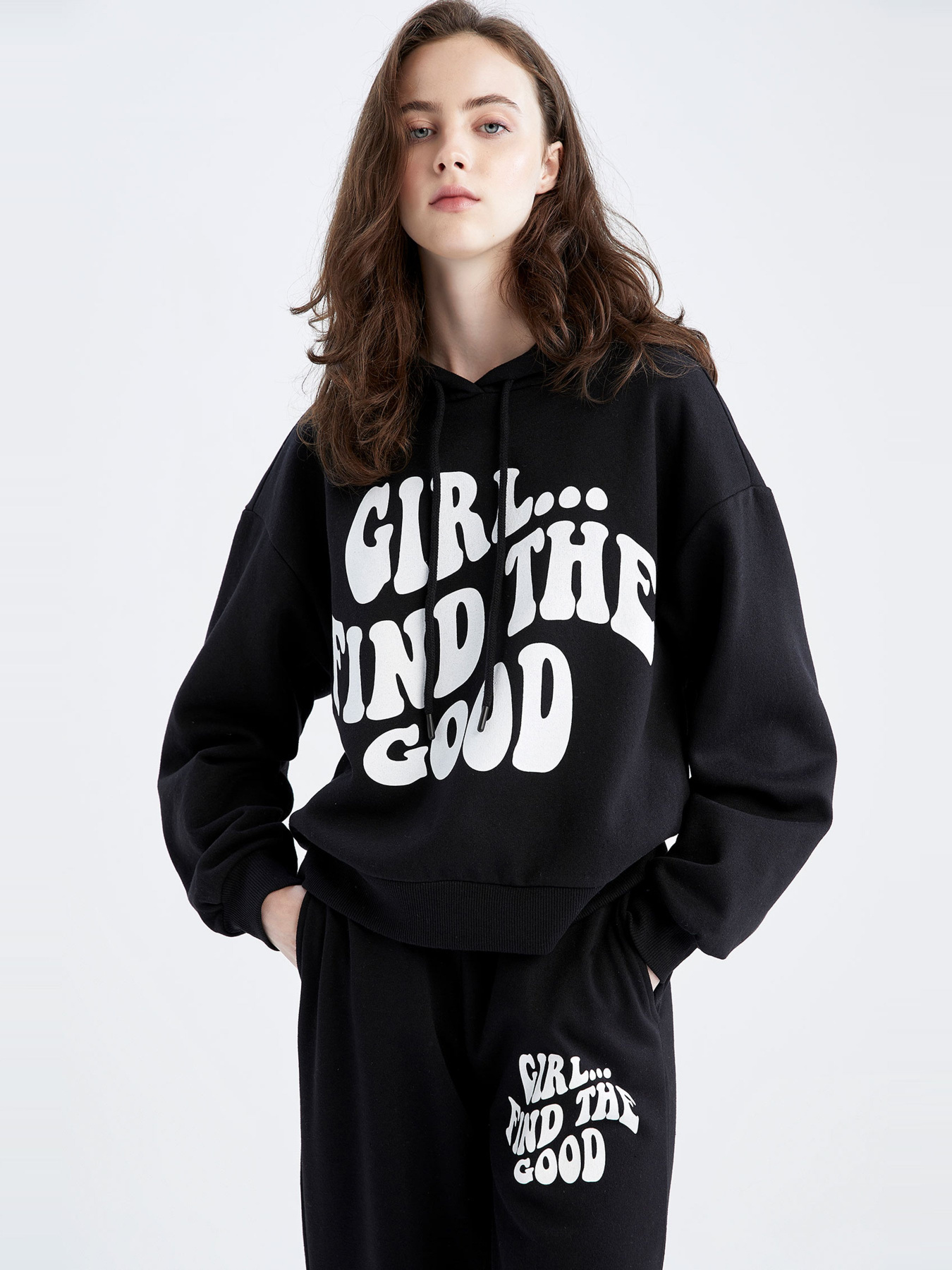 Худи DeFacto модель Y7695AZ-BK81 Фото