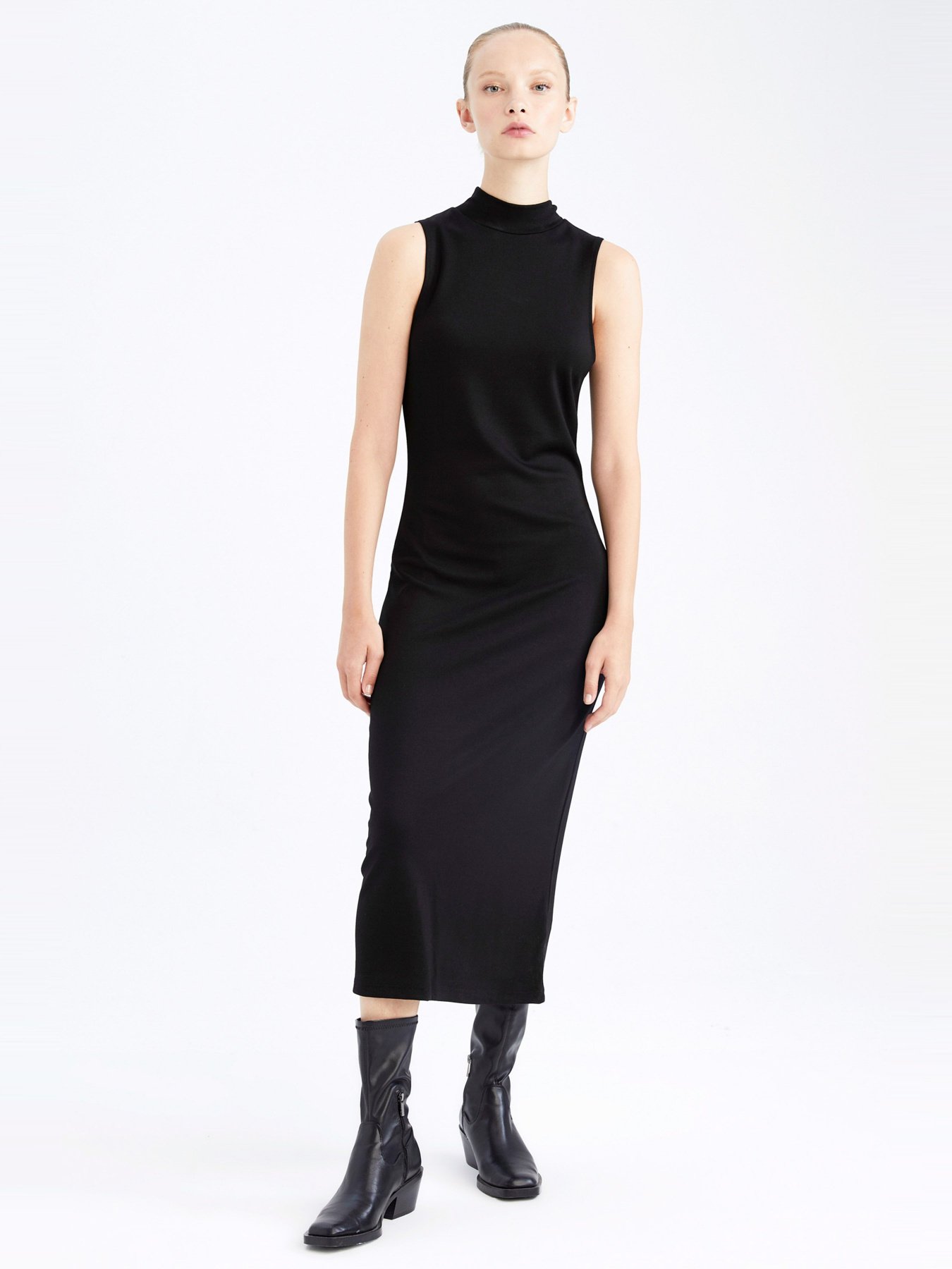 Платье миди DeFacto модель Z2968AZ-BK27 Фото