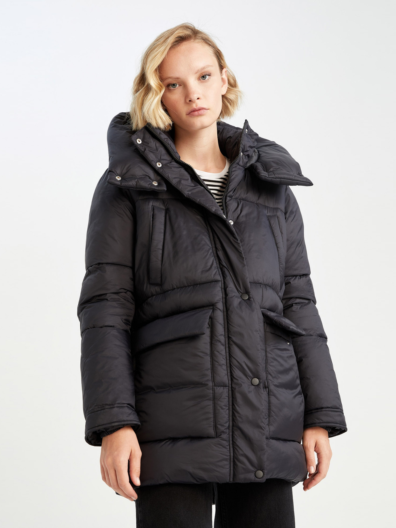 Зимова куртка DeFacto модель X5524AZ-BK27 Фото