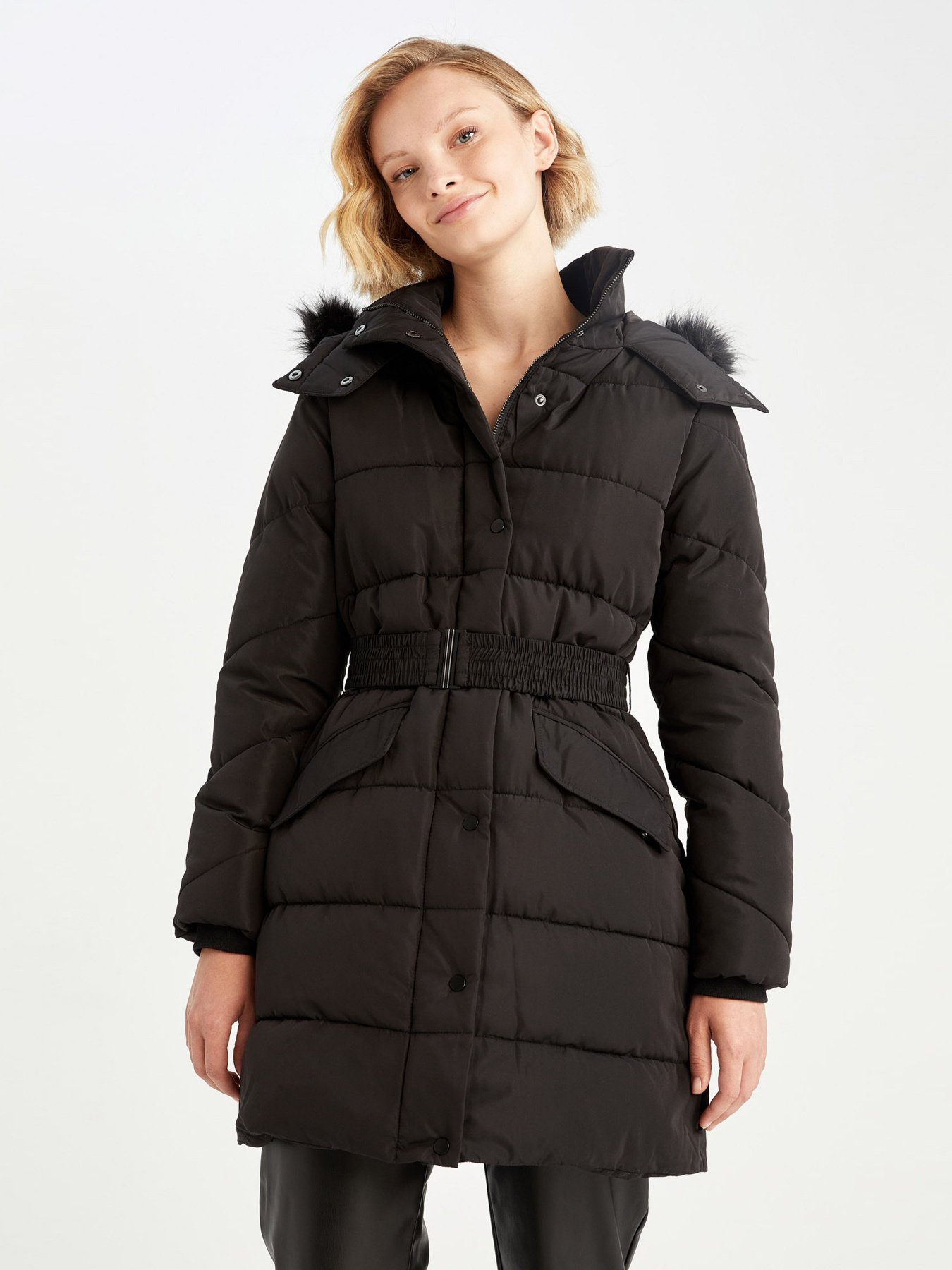 Зимова куртка DeFacto модель X5523AZ-BK27 Фото