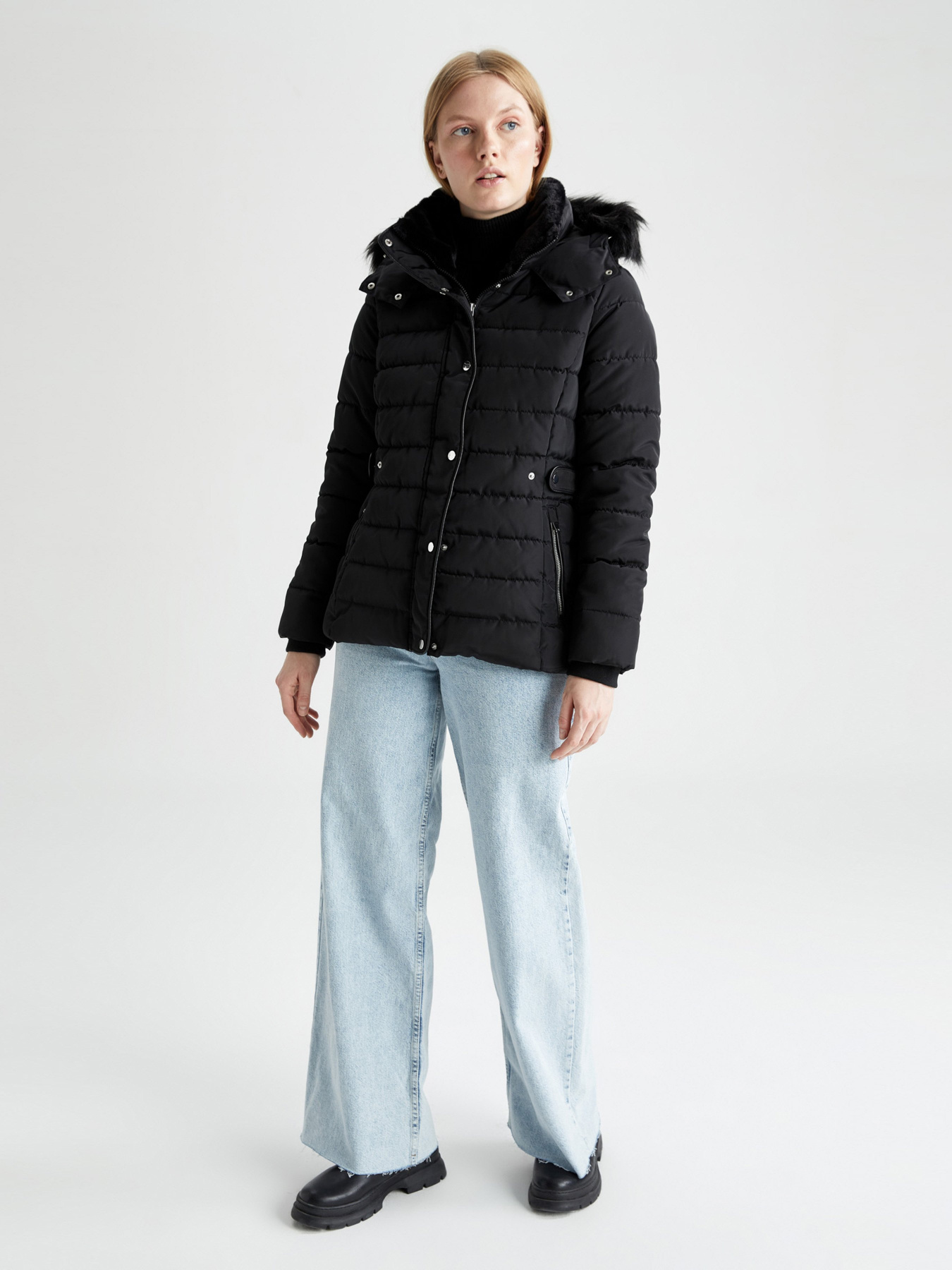 Демісезонна куртка DeFacto модель W9104AZ-BK27 Фото