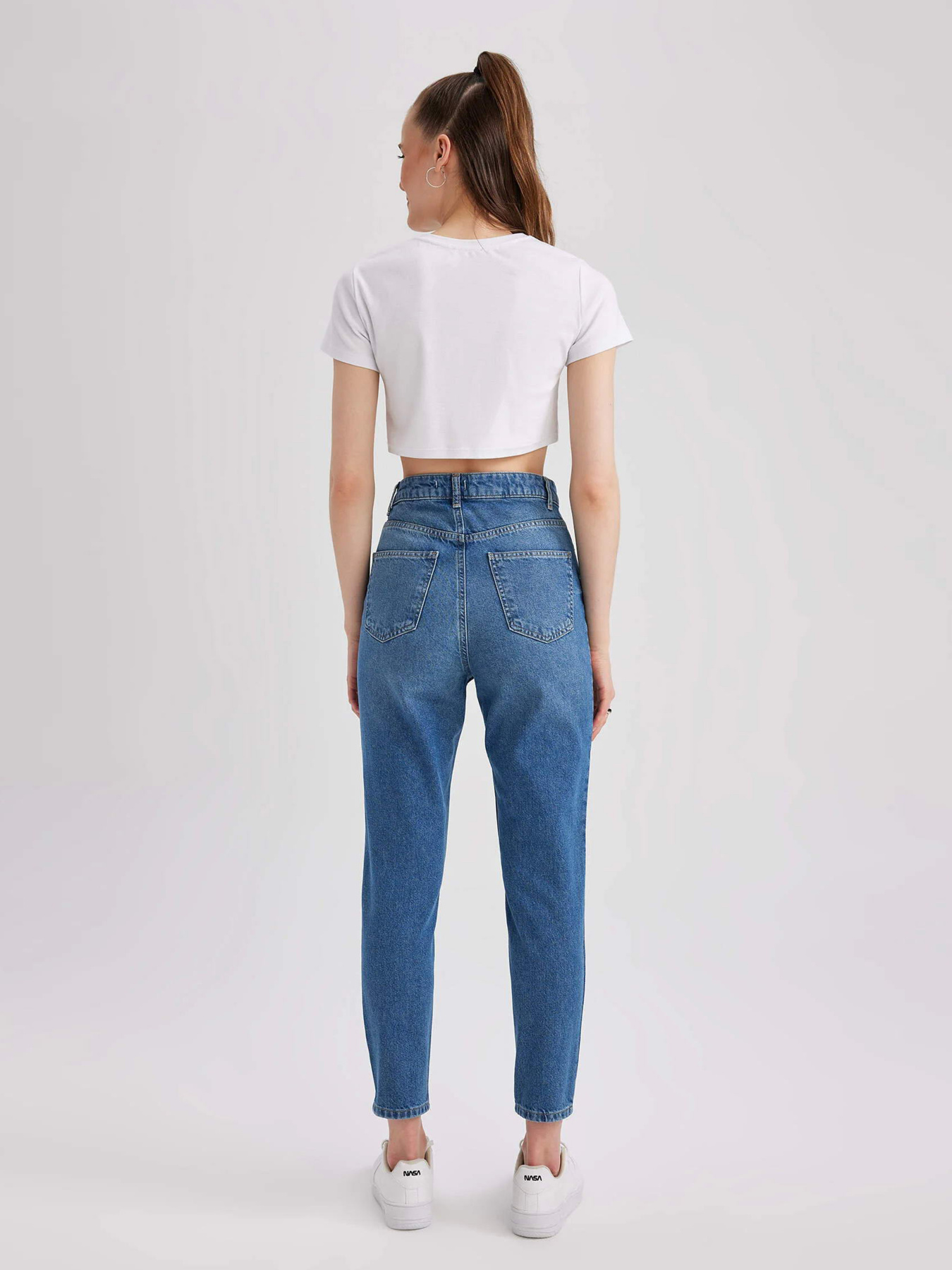 Джинсы мом DeFacto модель A0689AX-NM39 Фото