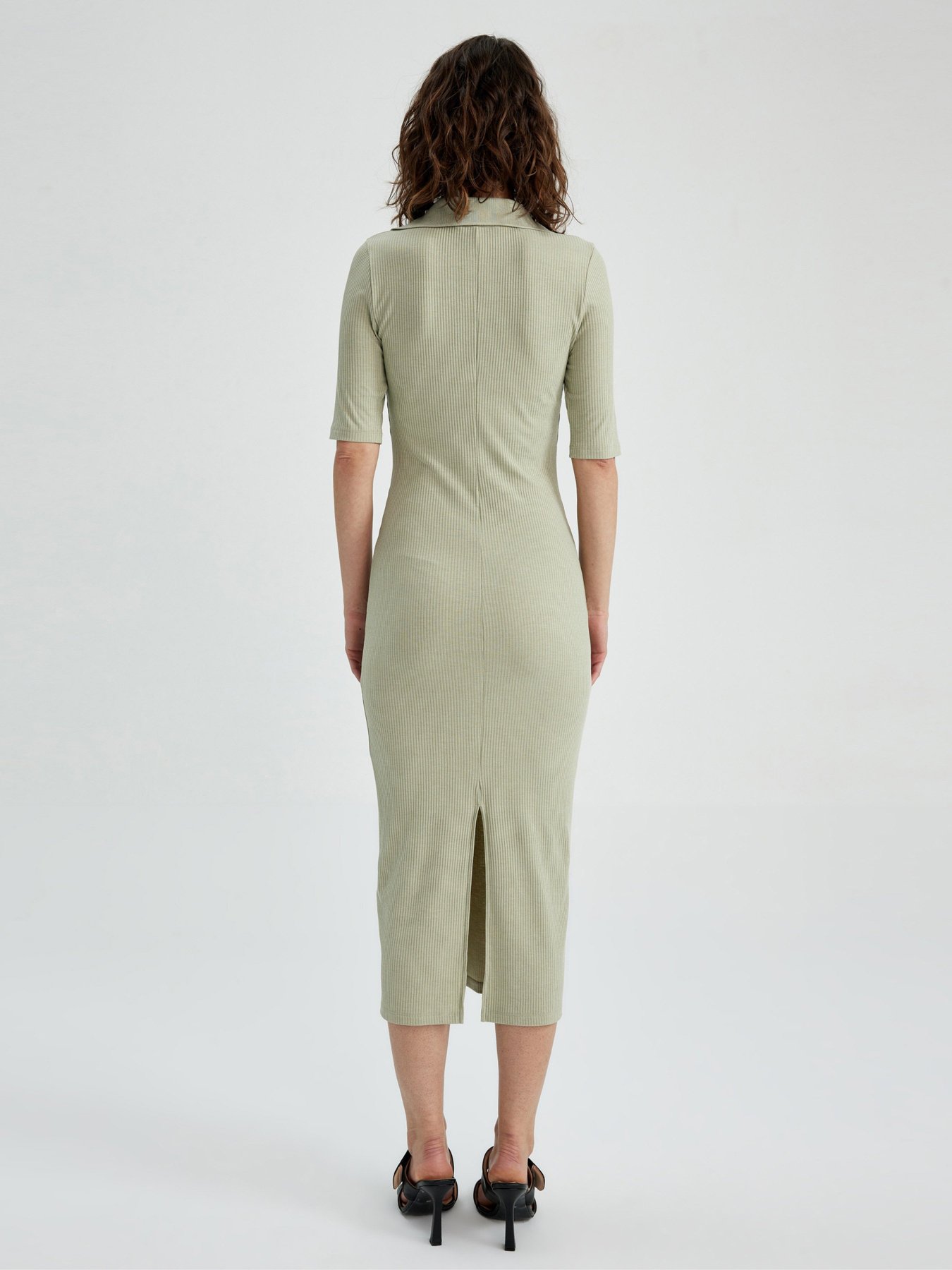 Платье макси DeFacto модель A2096AX-KH271 Платье макси DeFacto модель A2096AX-KH271 Фото