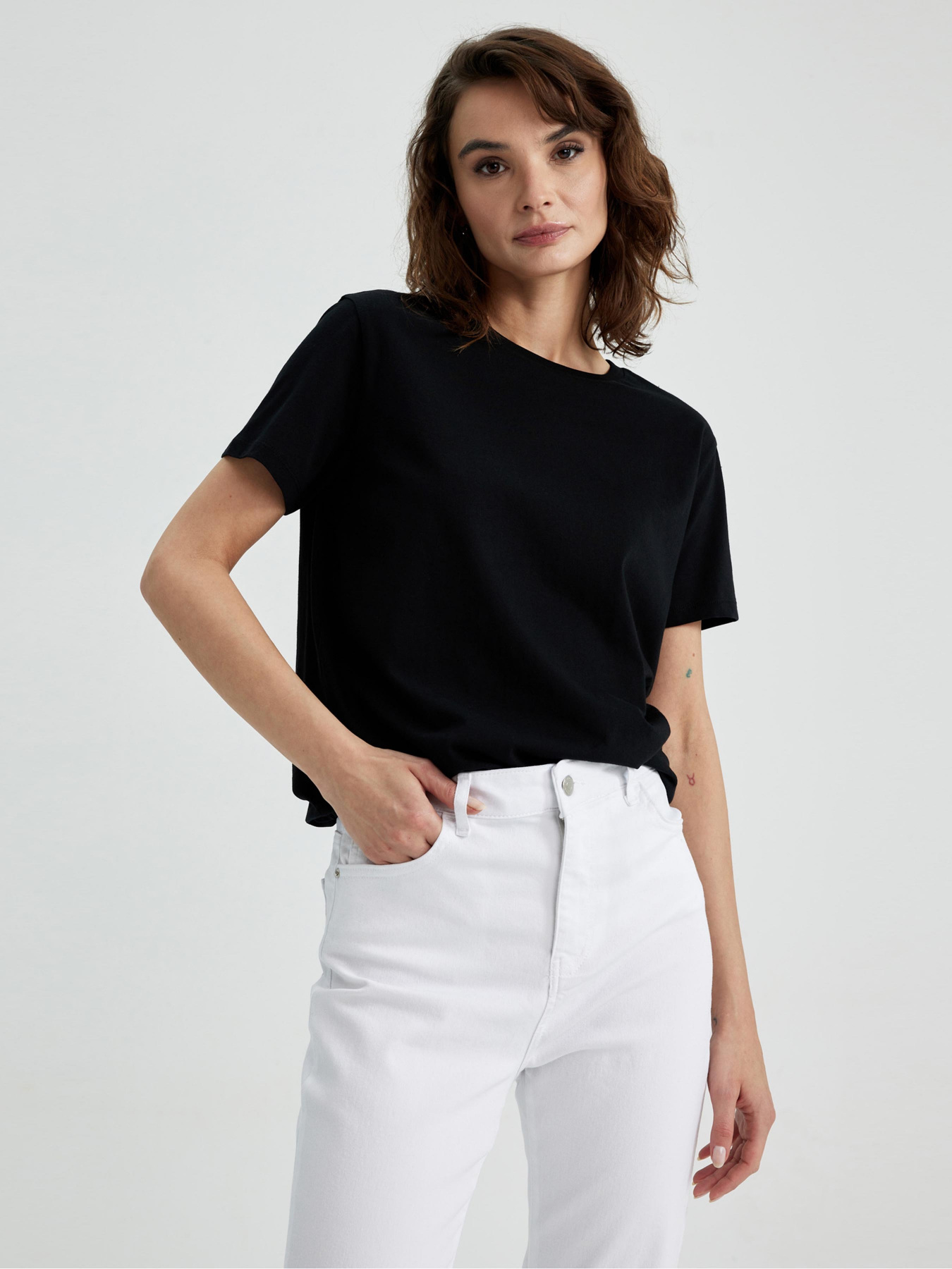 Футболка DeFacto модель T5097AZ-BK81 Фото