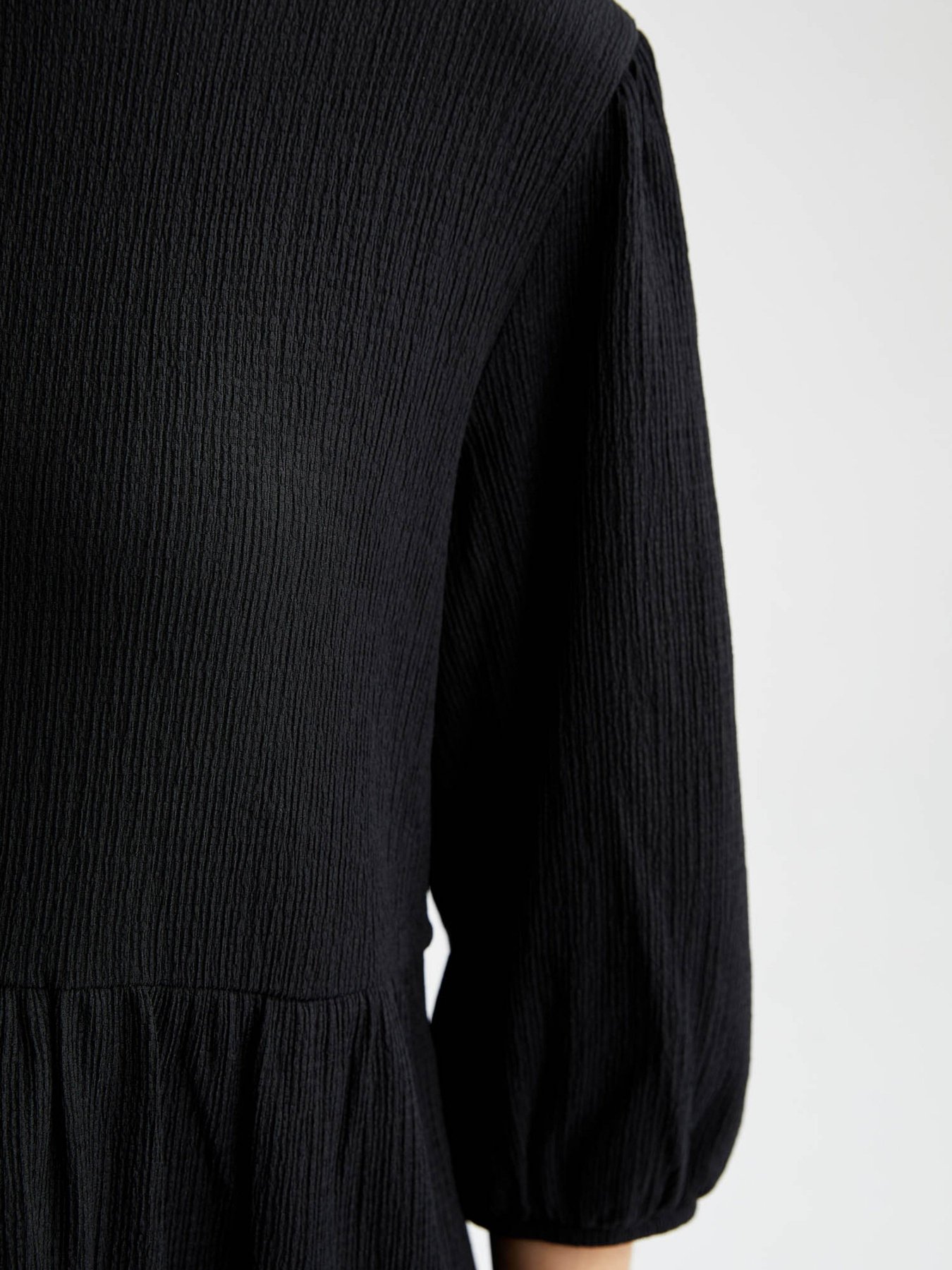 Платье мини DeFacto модель V6801AZ-BK81 Фото