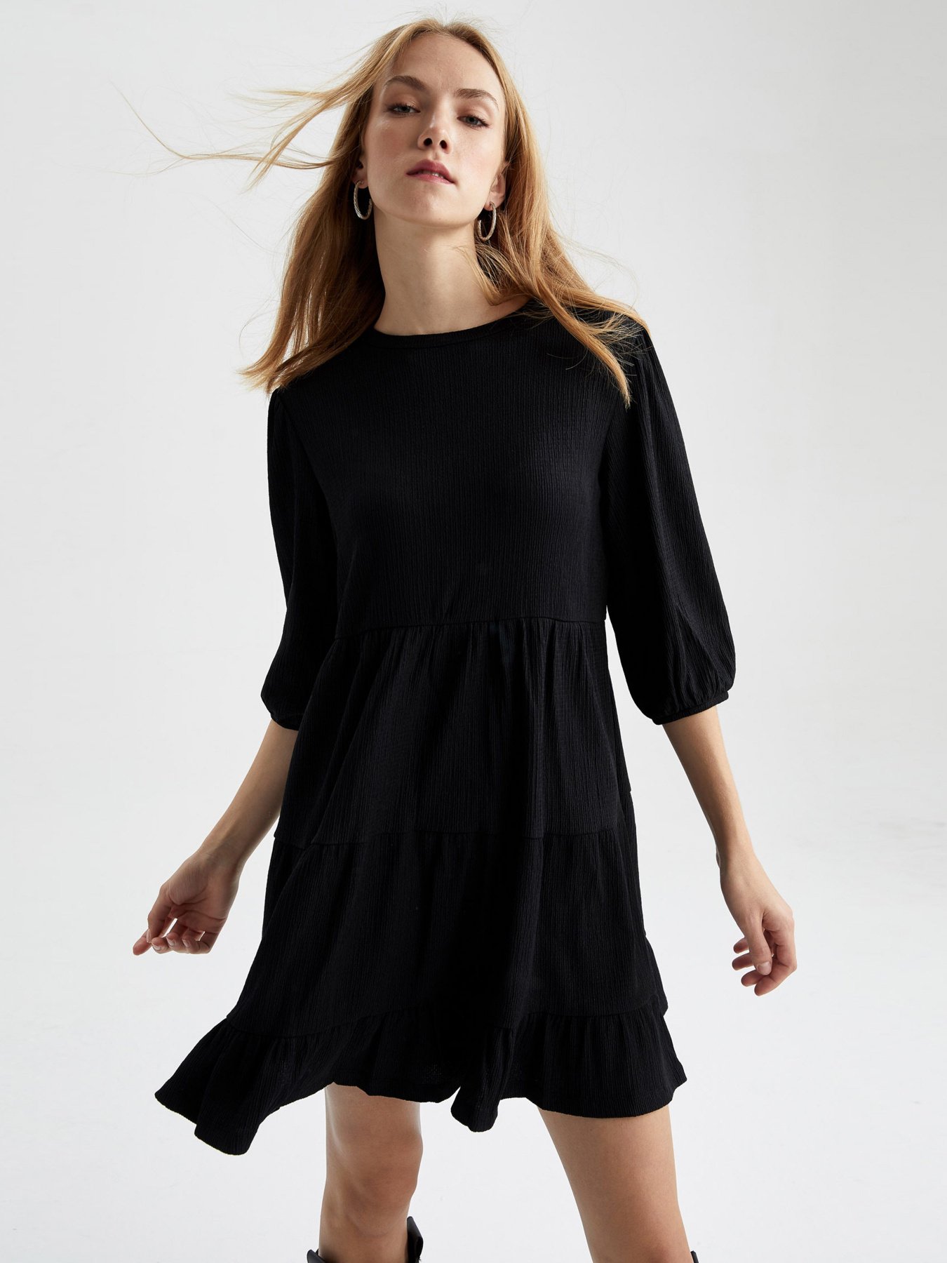 Платье мини DeFacto модель V6801AZ-BK81 Фото