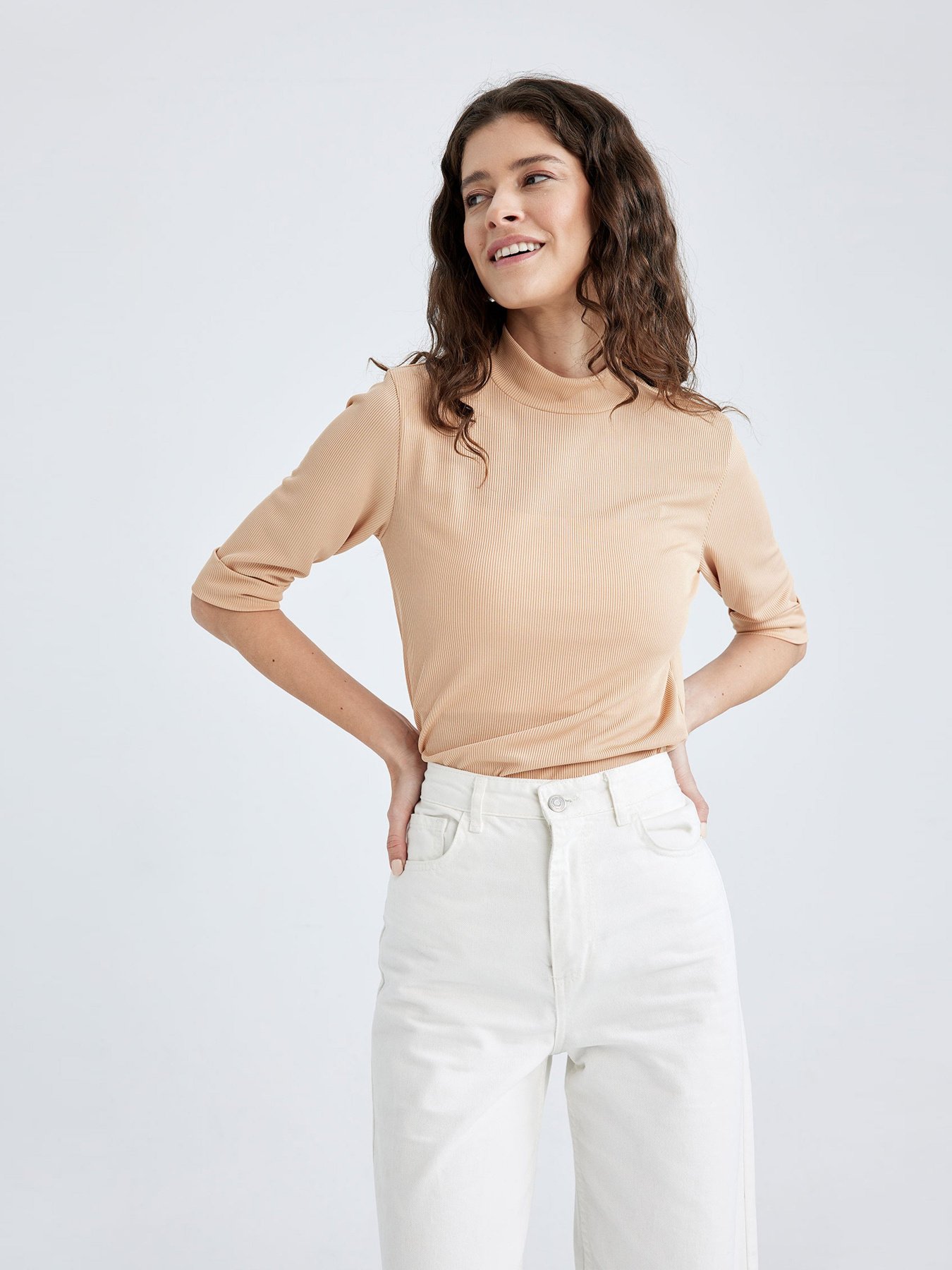 Футболка DeFacto модель V6845AZ-BG762 Фото