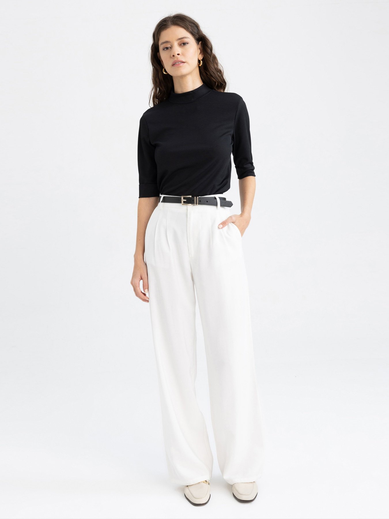 Футболка DeFacto модель V6845AZ-BK81 Фото