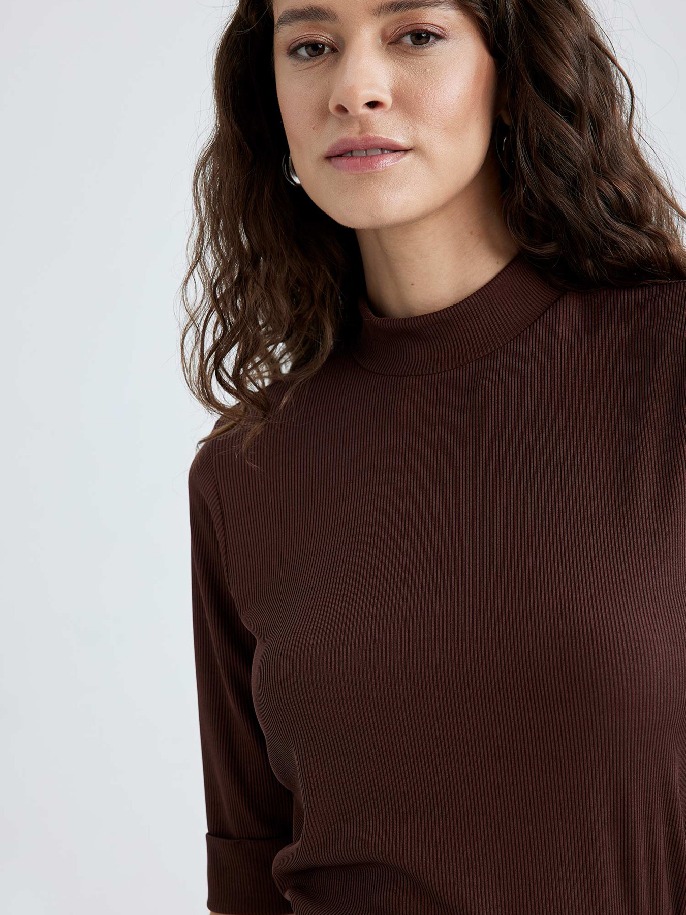 Футболка DeFacto модель V6845AZ-BN332 Фото