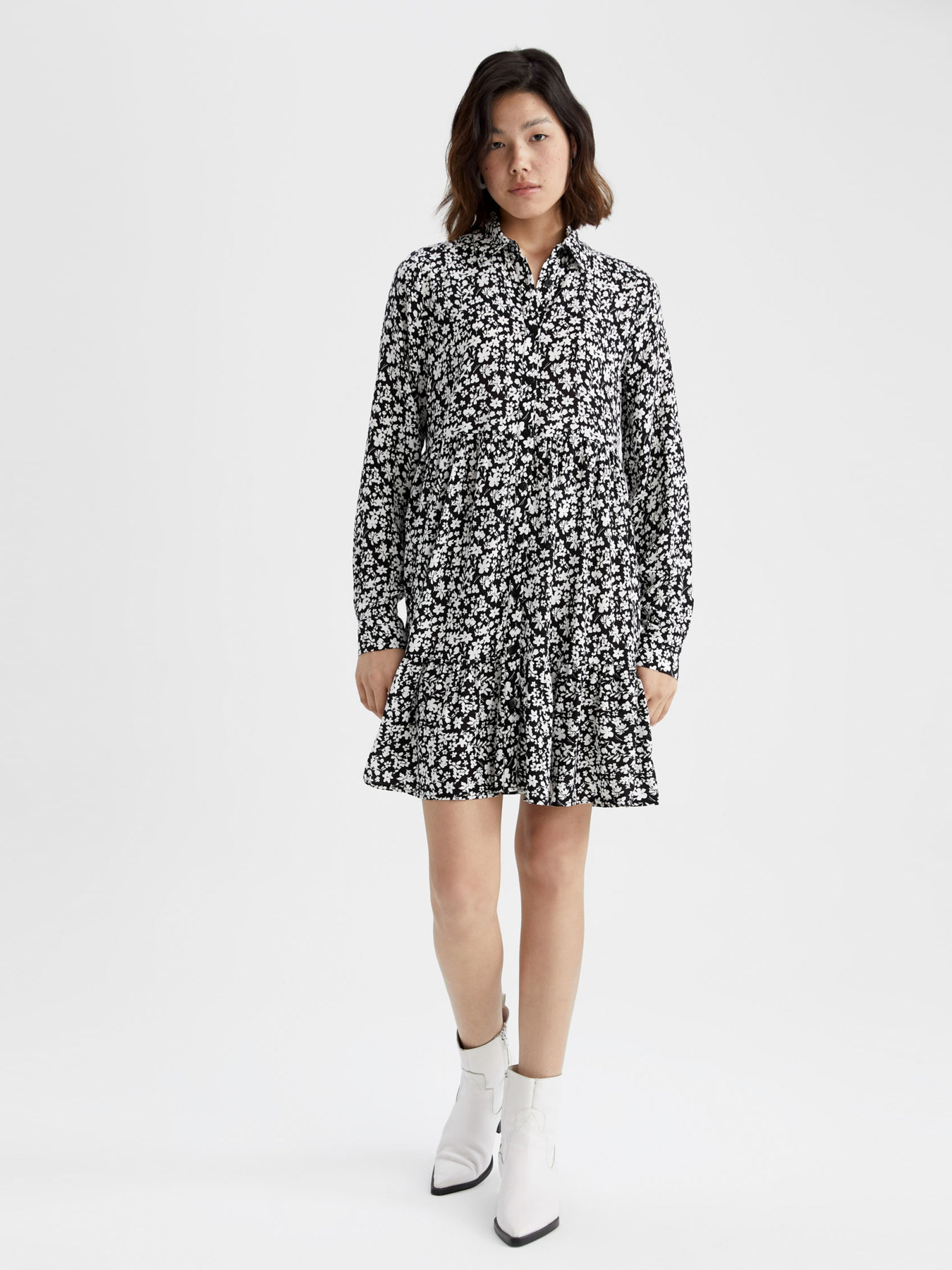 Платье мини DeFacto модель Z2447AZ-BK27 Фото