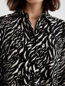 Платье мини DeFacto модель Z2447AZ-BK34 Фото