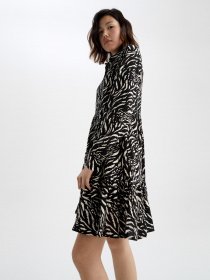 Платье мини DeFacto модель Z2447AZ-BK34 Фото