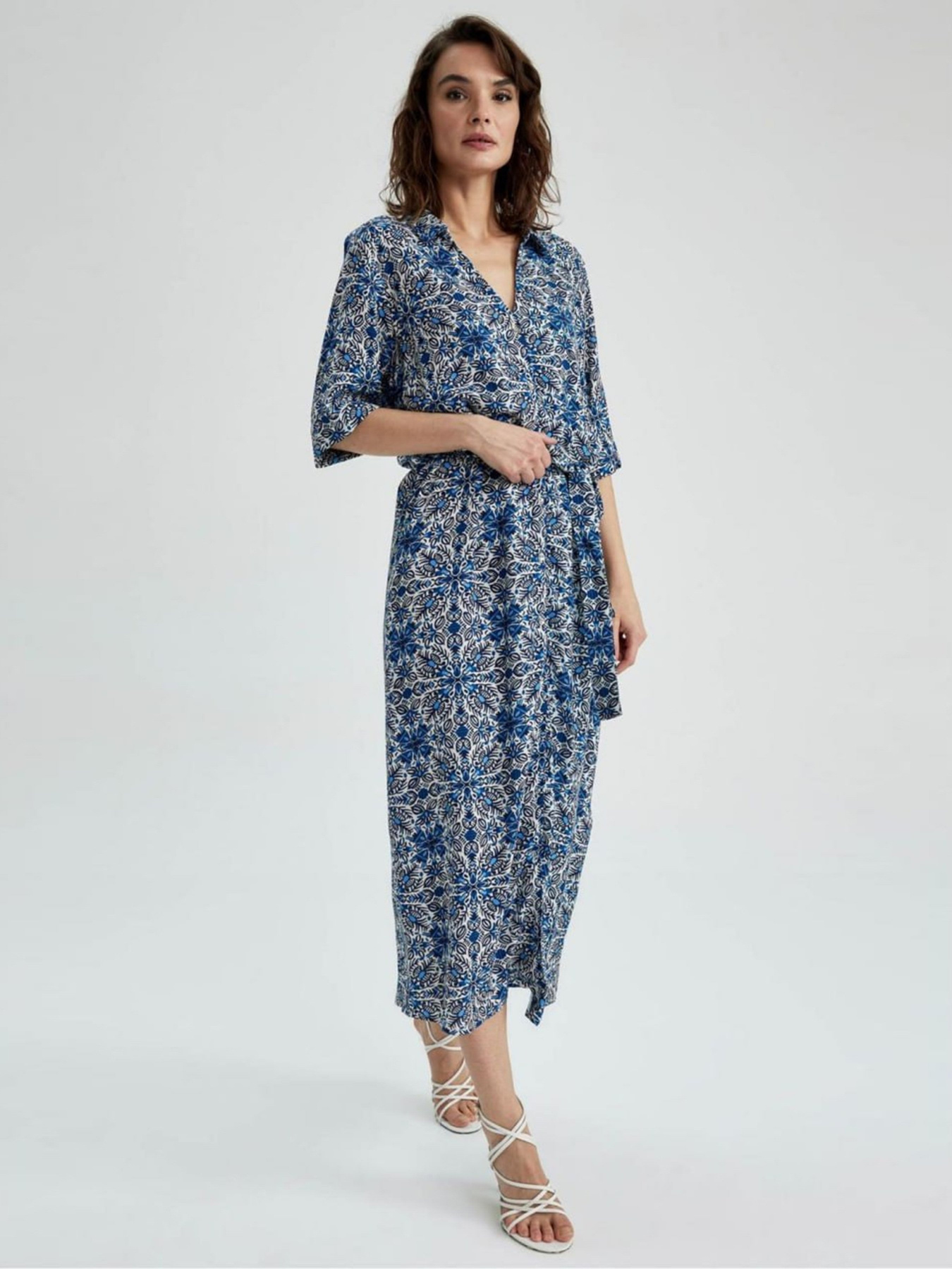 Платье макси DeFacto модель Z7211AZ-BE209 Фото